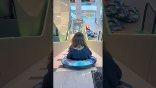 Chroniques amusantes du parc d'attractions : tout un voyage de cris intenses #indoorplayground #adventure #fun